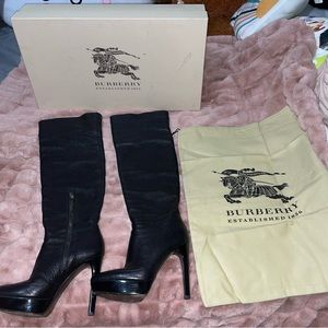 Burberry heeled boots